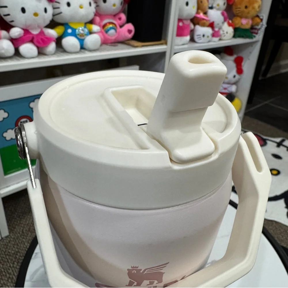 The IceFlow™ Flip Straw Jug | 40 OZ - Picture 4 of 11